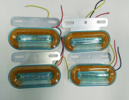 Фонарь габаритный  LED желтый с подсветкой колеса 24V овальный PR1425  с кронштейном